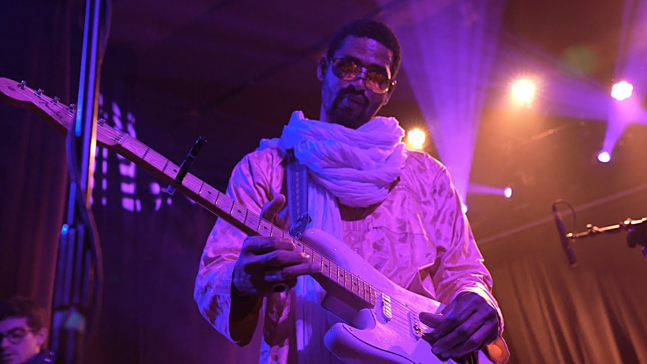Mdou Moctar with sunglasses